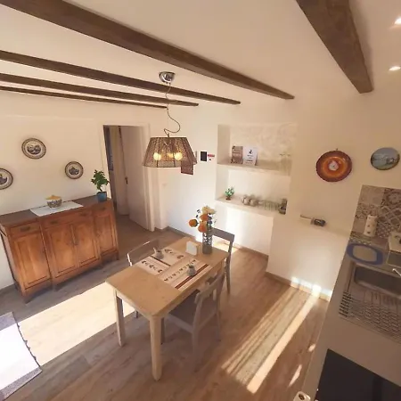 Apartment Giardino Del Bosso - Wood Germignaga